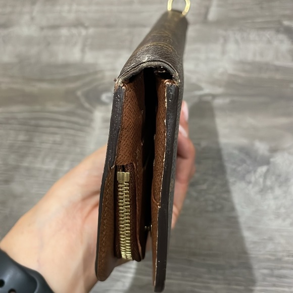 Louis Vuitton Insolite Monogram Wallet (with initial hot stamp inside) - Picture 9 of 13